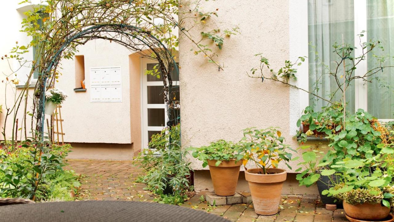 Pension Tokus Nürnberg Exteriör bild