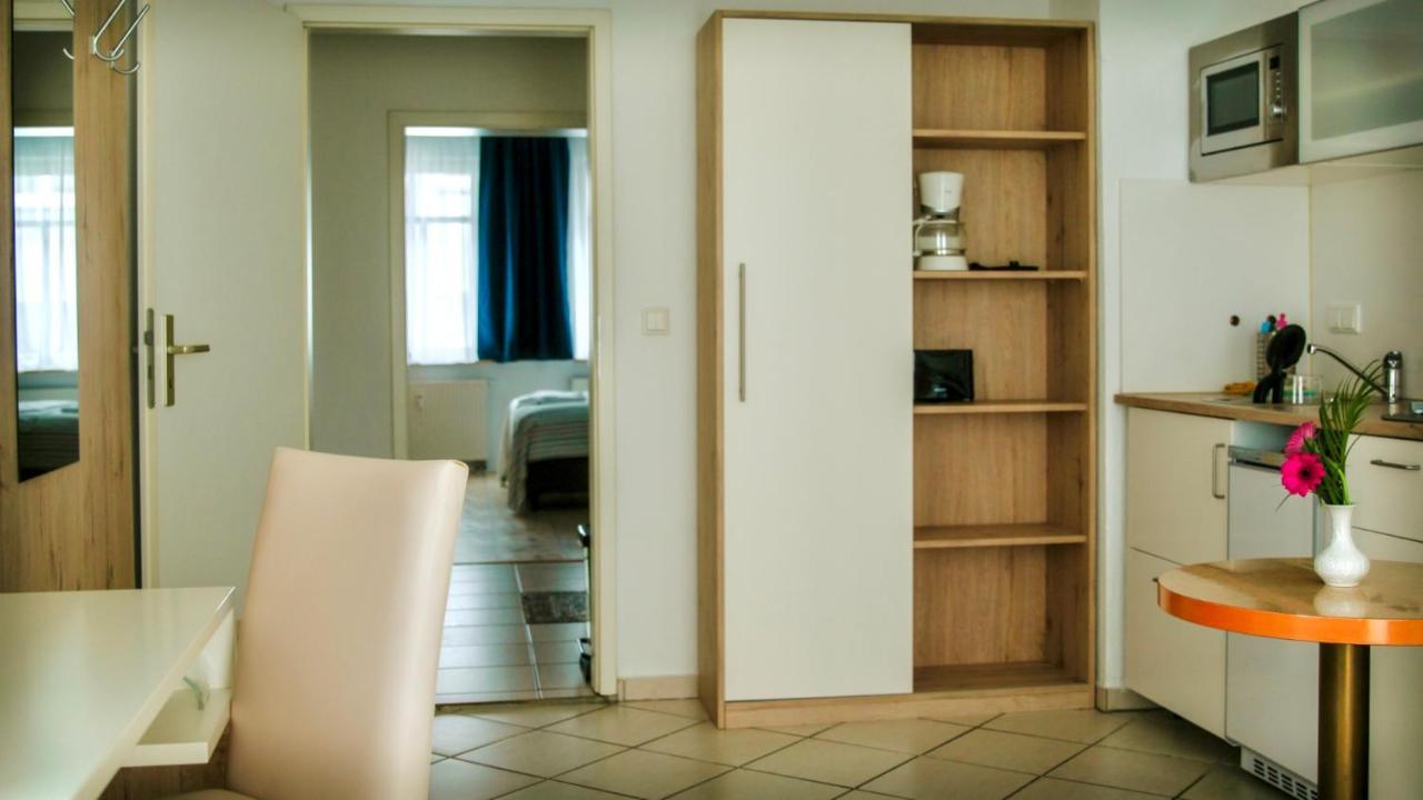 Pension Tokus Nürnberg Exteriör bild
