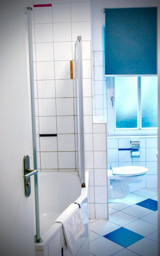 Pension Tokus Nürnberg Exteriör bild