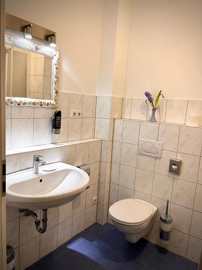 Pension Tokus Nürnberg Exteriör bild